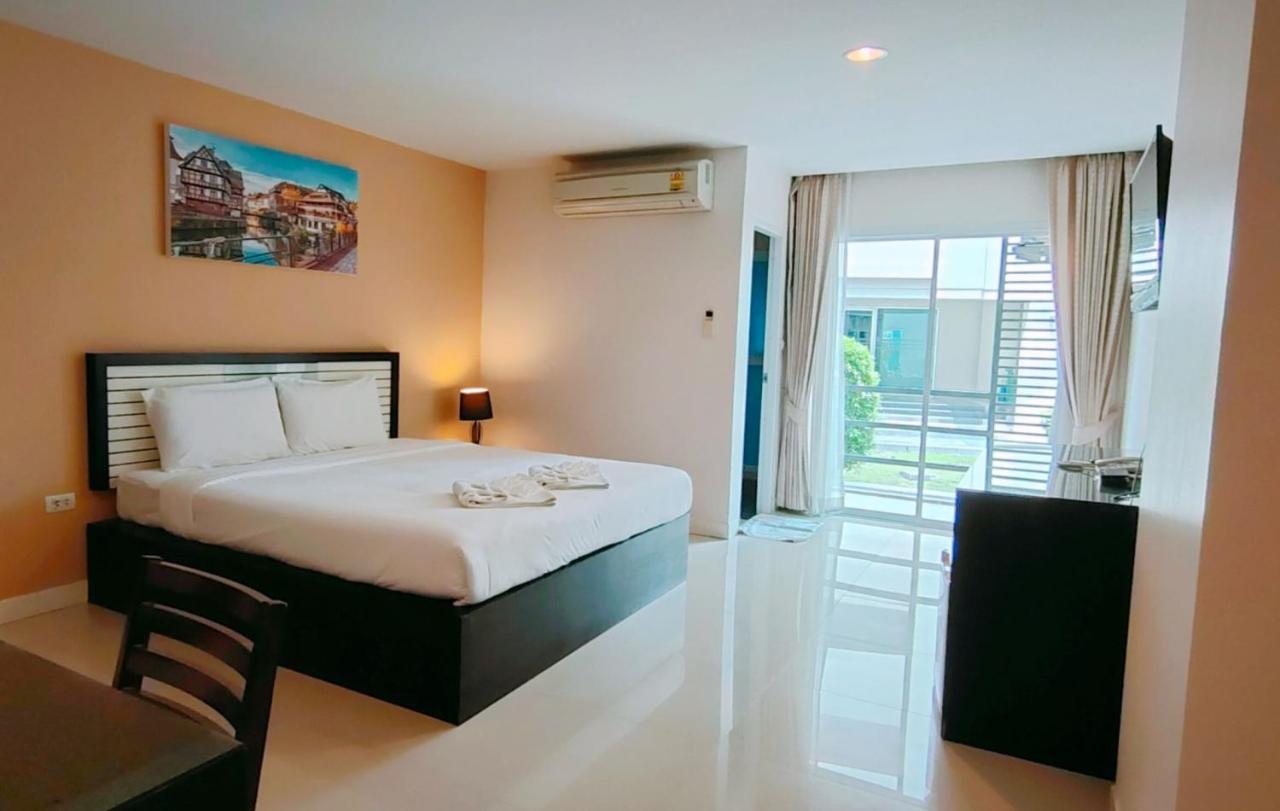 Similan Mansion Hotel Bangsaen Exterior foto
