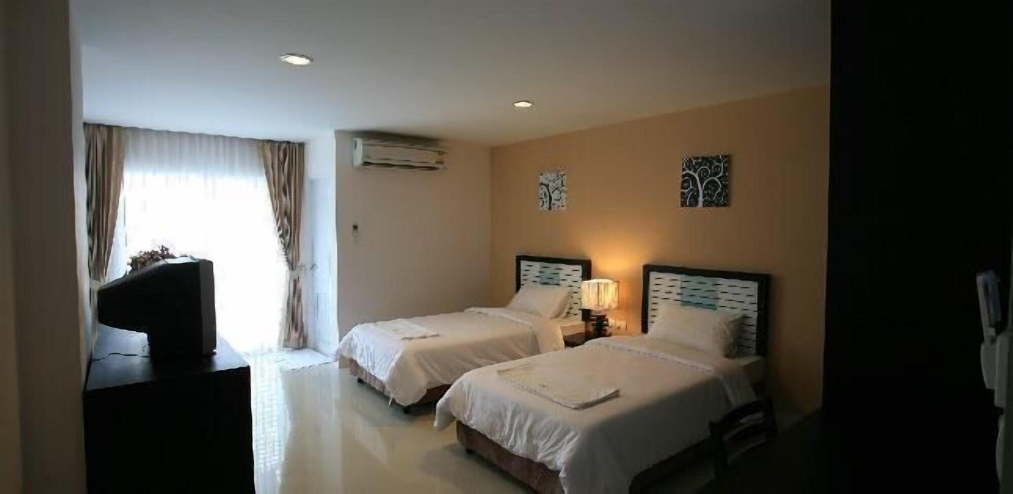Similan Mansion Hotel Bangsaen Exterior foto