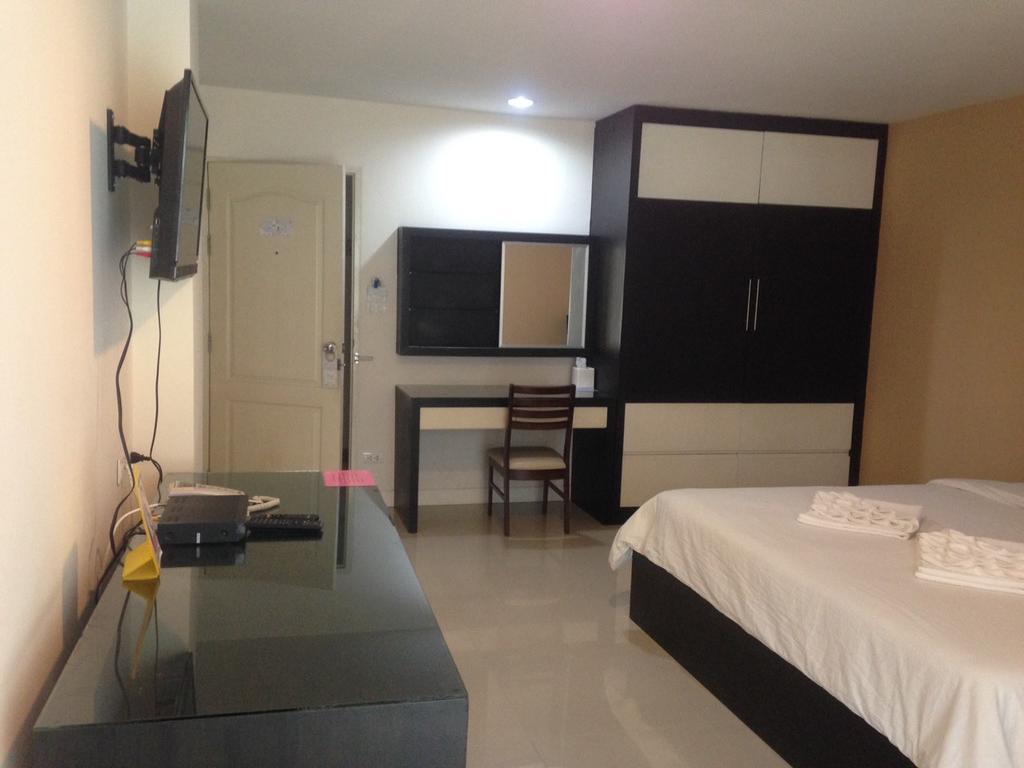 Similan Mansion Hotel Bangsaen Cameră foto
